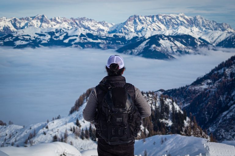 Luxury Escapes vs. Affordable Thrills: Finding Your Outdoor Bliss